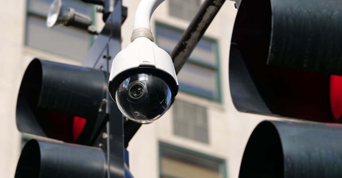Smart Security in the UAE: How AI and IoT Are Revolutionizing Access Control and Surveillance