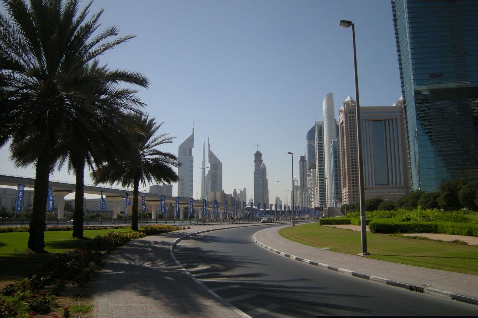 HP Store UAE: Ordering Online with the Right VAT Invoice, Delivery and Returns