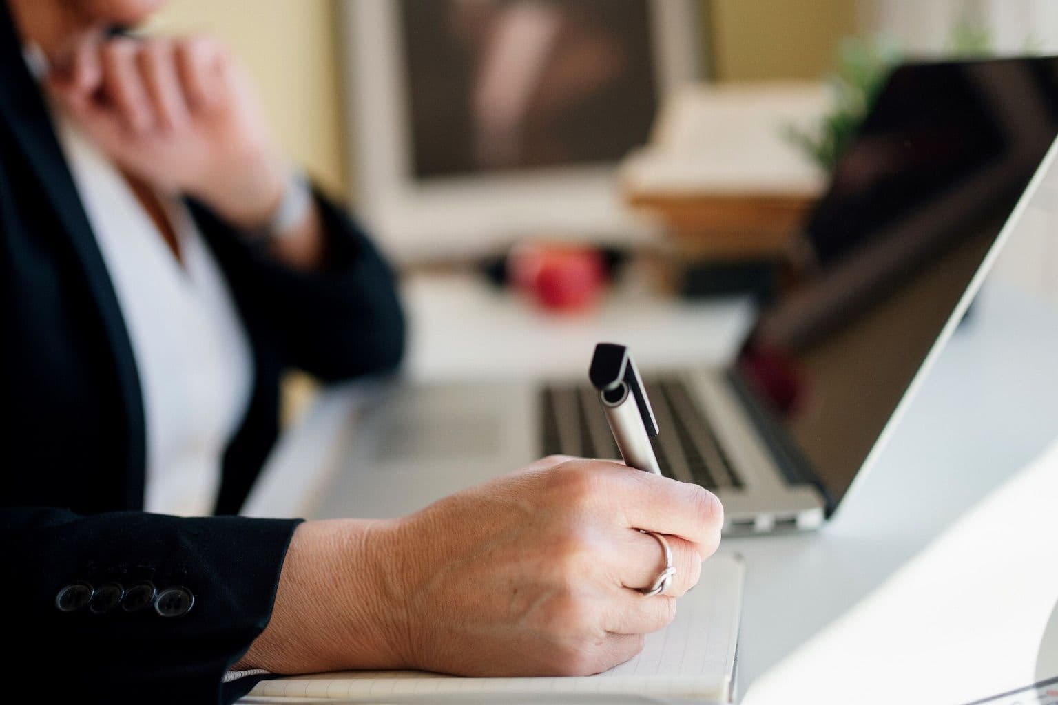 Refurbished or New? When Used Enterprise Hardware Is the Right Call for a UAE Business