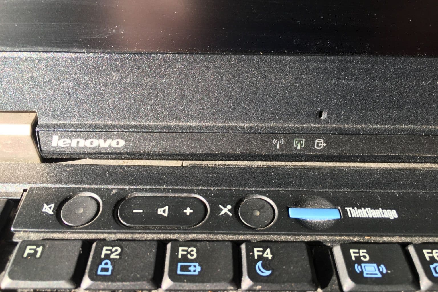 Lenovo Distributor in UAE: Why ThinkPad and ThinkSystem Travel Different Roads